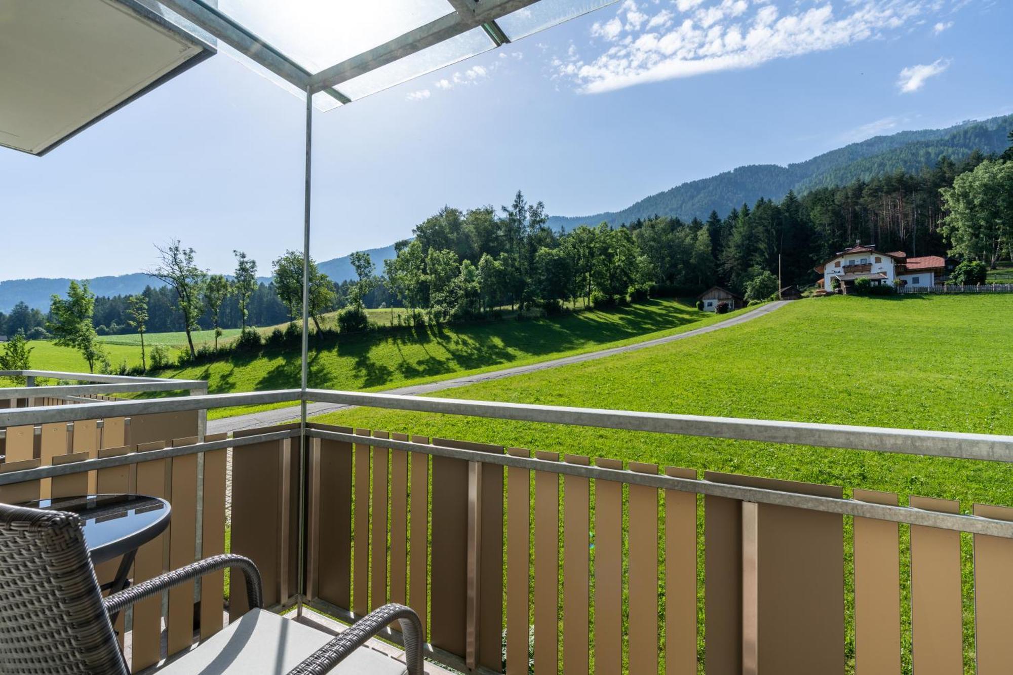 Garni Schorneck Bed and Breakfast Brunico Eksteriør billede