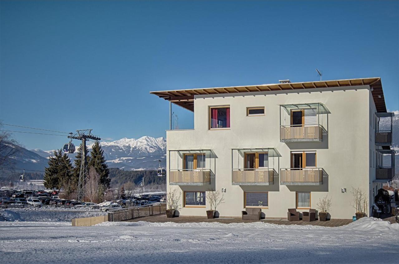 Garni Schorneck Bed and Breakfast Brunico Eksteriør billede